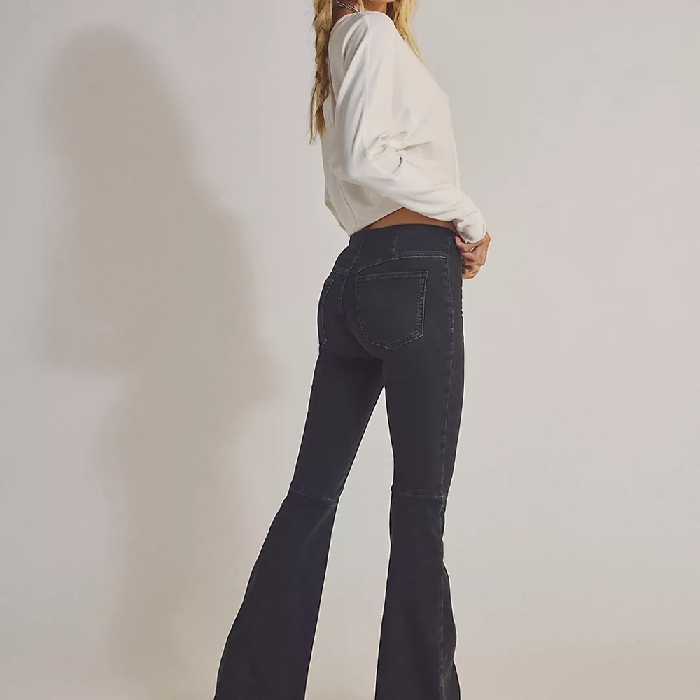 We The Free People Penny Pull-On Flare Jeans Pants 30